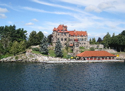 sINGER cASTLE
